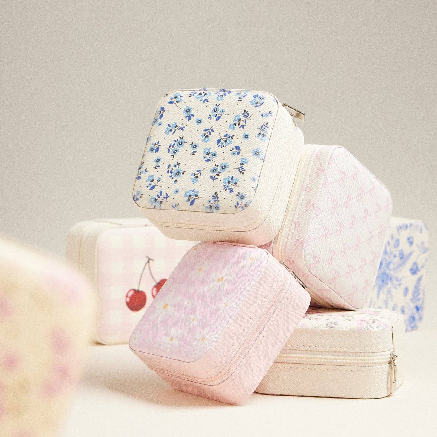 Blue Blossom Jewelry Box -Travel size: Navy / One / 5AC78028